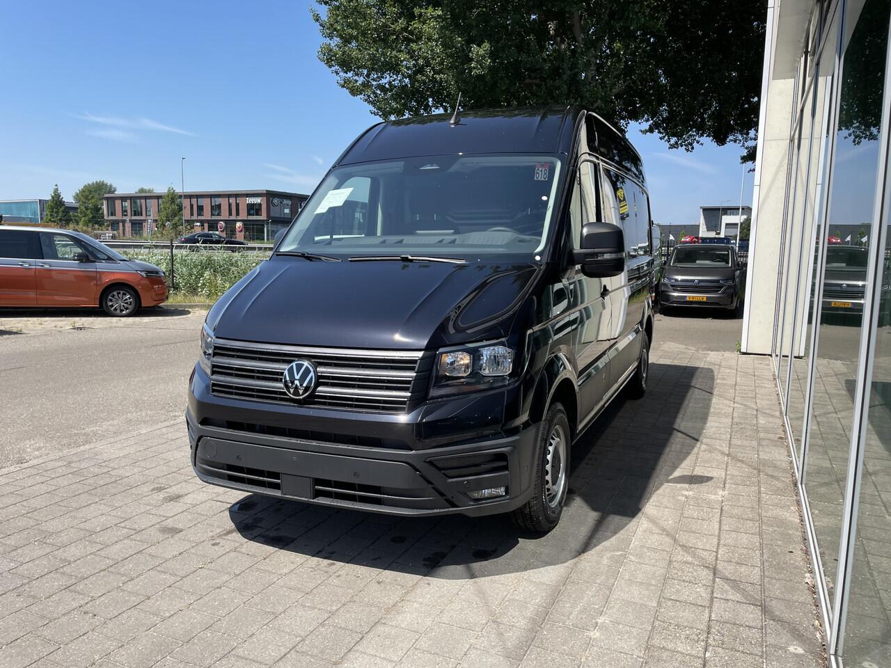 Volkswagen CRAFTER 35 2.0 TDI L3H3 Trendline 140pk Hand | Trekhaak met opstap | App connect