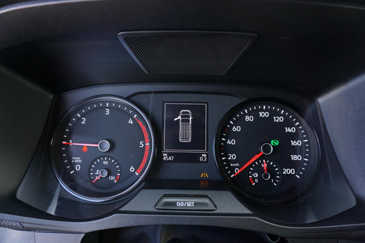 Volkswagen CRAFTER 35 163PK Automaat RWD L3H3/L2H2 3,5 Trekvermogen Apple Carplay Cruise Camera Stuur + Stoelverwarming 270° Deuren