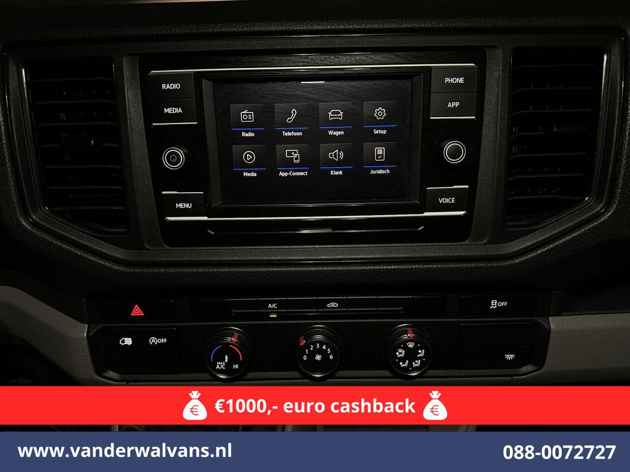 Volkswagen CRAFTER 2.0 TDI 140pk L3H3 L2H2 Euro6 Airco | Camera | Apple carplay | Android auto bijrijdersbank, 3000kg trekvermogen