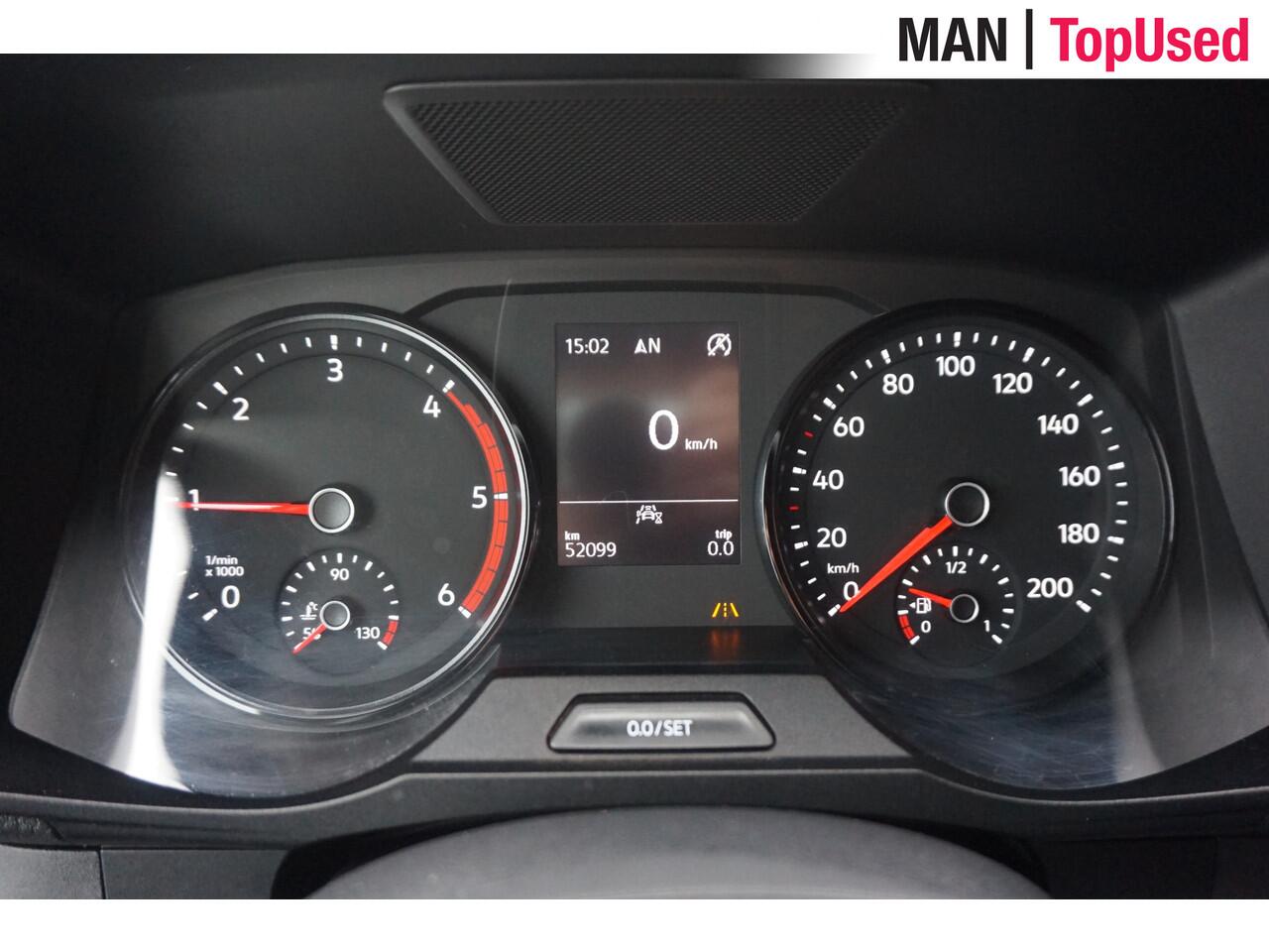 Volkswagen CRAFTER 35 2.0 TDI L4H3 Highline / Trekhaak / 3000KG Trekgewicht / 177 PK / Navigatie / Adaptieve Cruise Control / Apple Carplay / Stoelverwarming