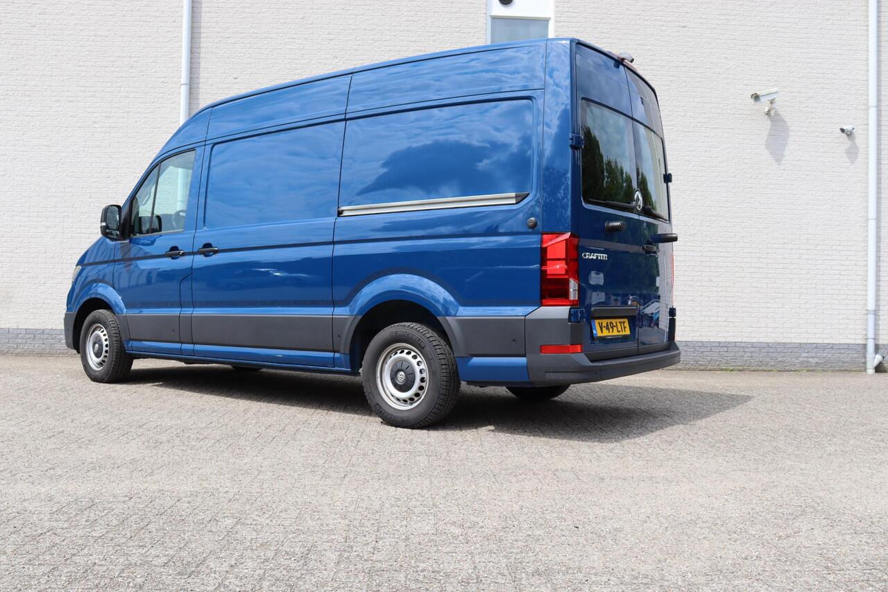 Volkswagen CRAFTER 35 2.0 TDI L3H2 Highl EUROVI RWD 3,5T trekgewicht Dubbeleschuifdeur