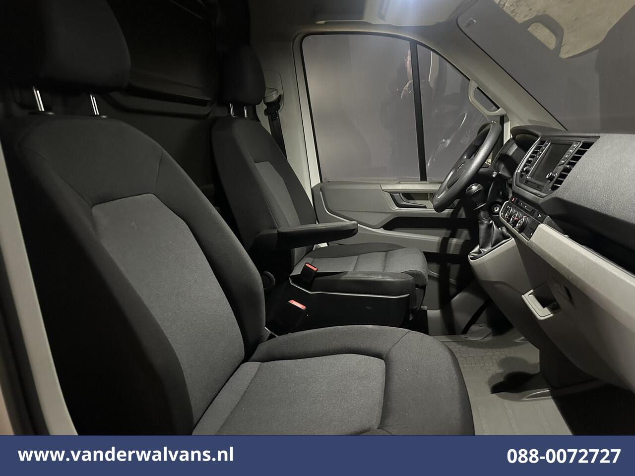 Volkswagen CRAFTER 2.0 TDI 141pk L3H3 (L2H2) Euro6 Airco | Massagestoel | Camera | Apple Carplay | Cruisecontrol Chauffeursstoel, Android Auto, 2800kg trekvermogen