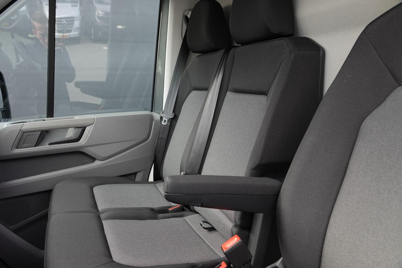 Volkswagen CRAFTER L3H2 177Pk Aut. | 2x Schuifdeur | Nieuw Model | 10,4" Display | 19'' | Indium Grey