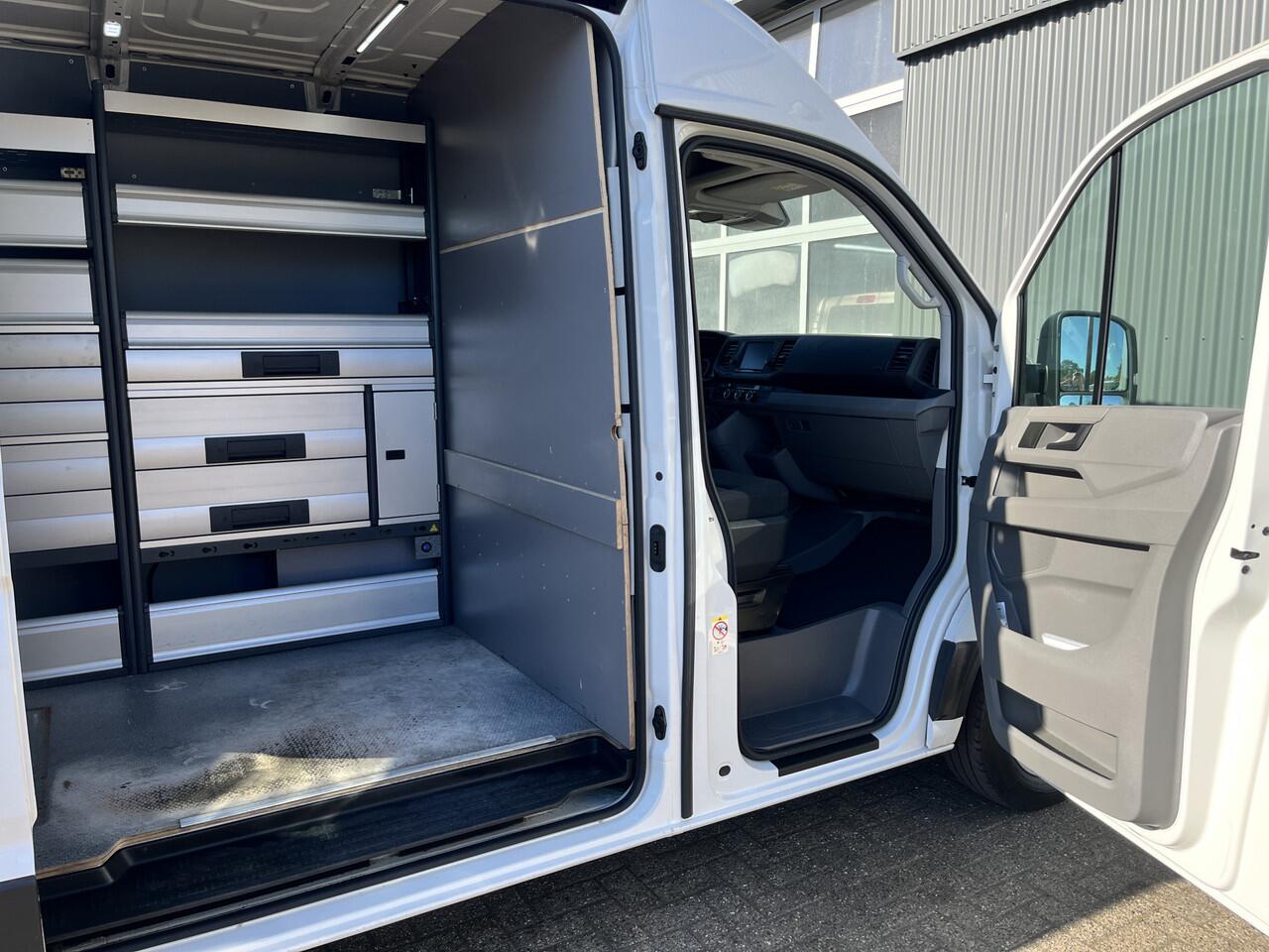 Volkswagen CRAFTER 2.0 TDI L3H3 L2H2 Met Kastinrichting Omvormer Airco Cruise controle Camera Werkplaats Lang hoog 1e eigenaar Dealer onderhouden Euro 6 Bpm vrij voor particulier gebruik !!