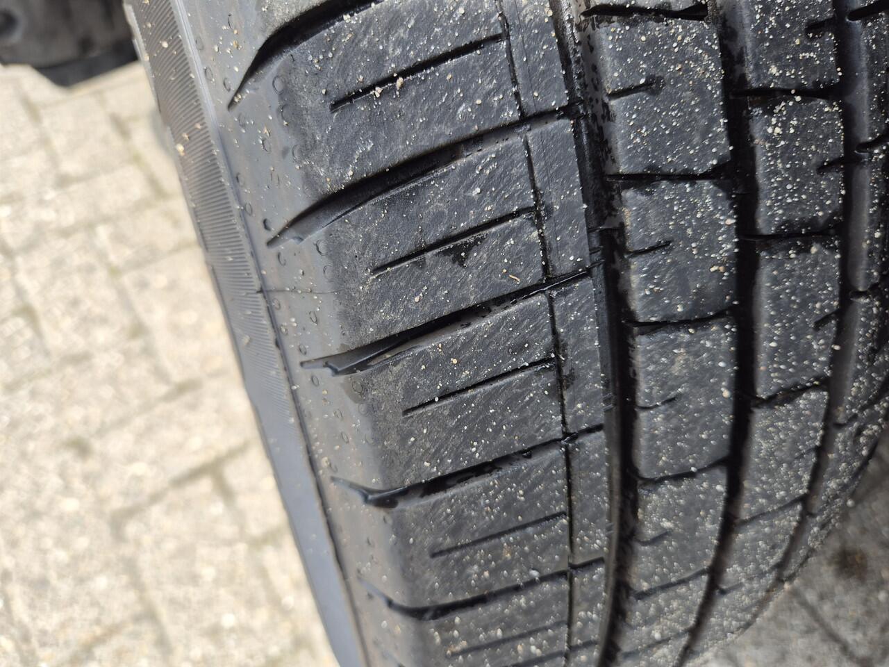 Volkswagen CRAFTER 35 2.0 TDI motor defect openlaadbak dc 7-pers 80dkm euro6 L3 Comfortline pick-up open-laadbak