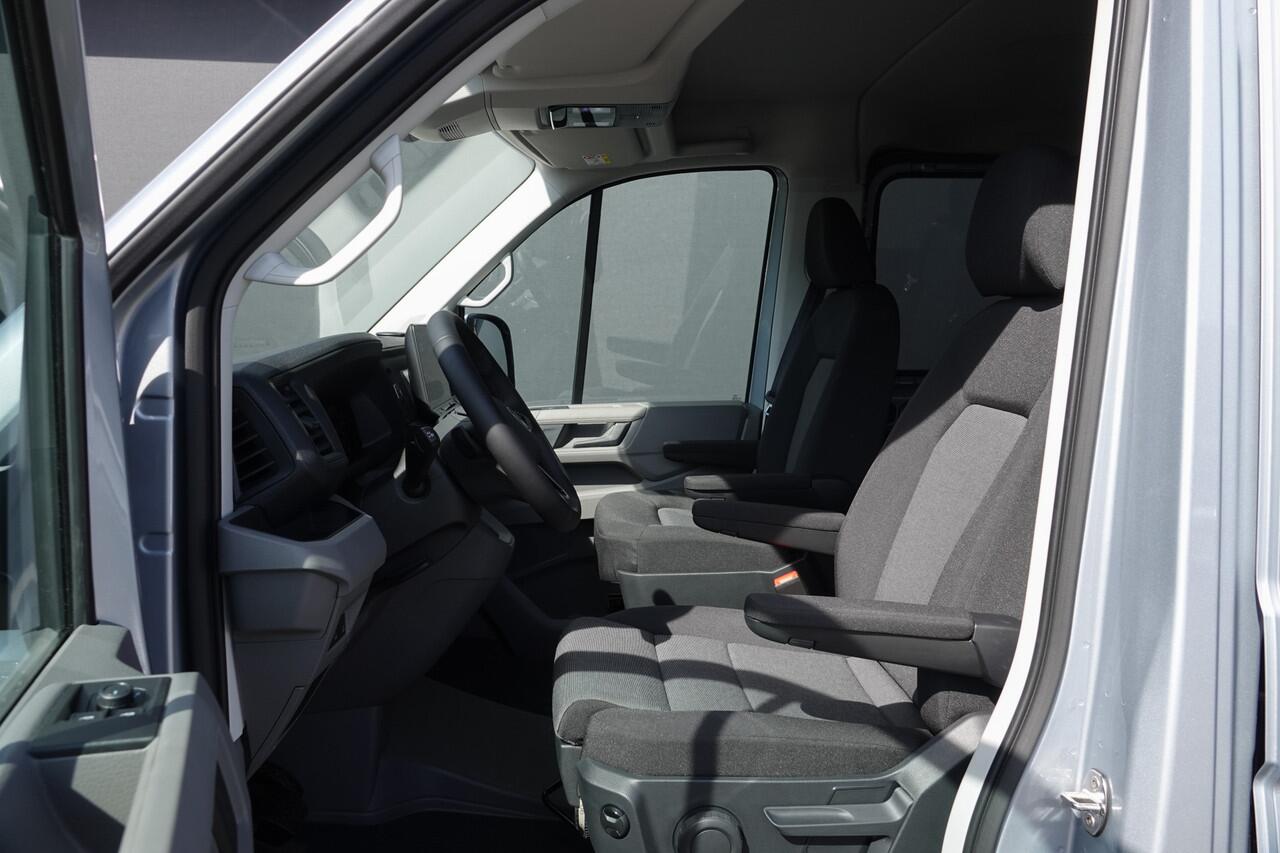 Volkswagen CRAFTER L3H2 | 177Pk Aut. | Dubbele Cabine | 2x Schuifdeur | Nieuw Model | 10,4'' Navigatie | 19'' | Oyster Silver