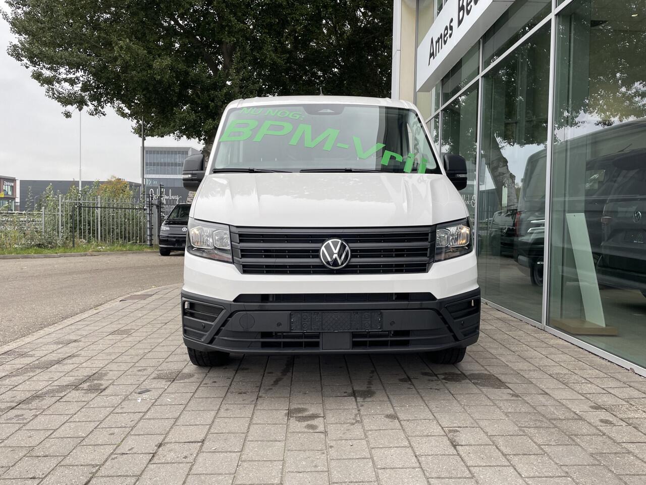 Volkswagen CRAFTER 35 2.0 TDI L3H2 | 140 Pk | PDC | App connect | 3 Zit