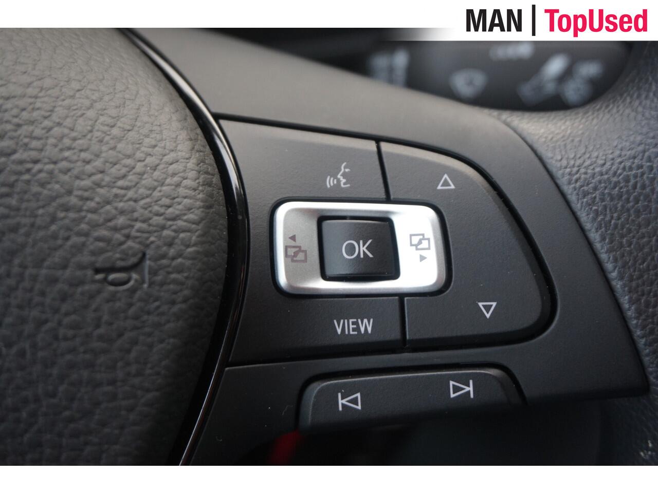 Volkswagen CRAFTER 35 2.0 TDI L3H3 Highline / Trekhaak / 3000KG Trekgewicht / 177 PK / Navigatie / Adaptieve Cruise Control / Apple Carplay / Stoelverwarming