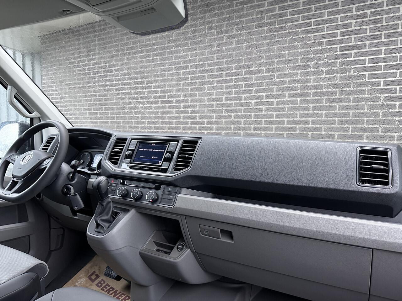 Volkswagen CRAFTER 35 2.0 TDI L3H2 Highline | Camera | Apple CarPlay / Android Auto | E-call