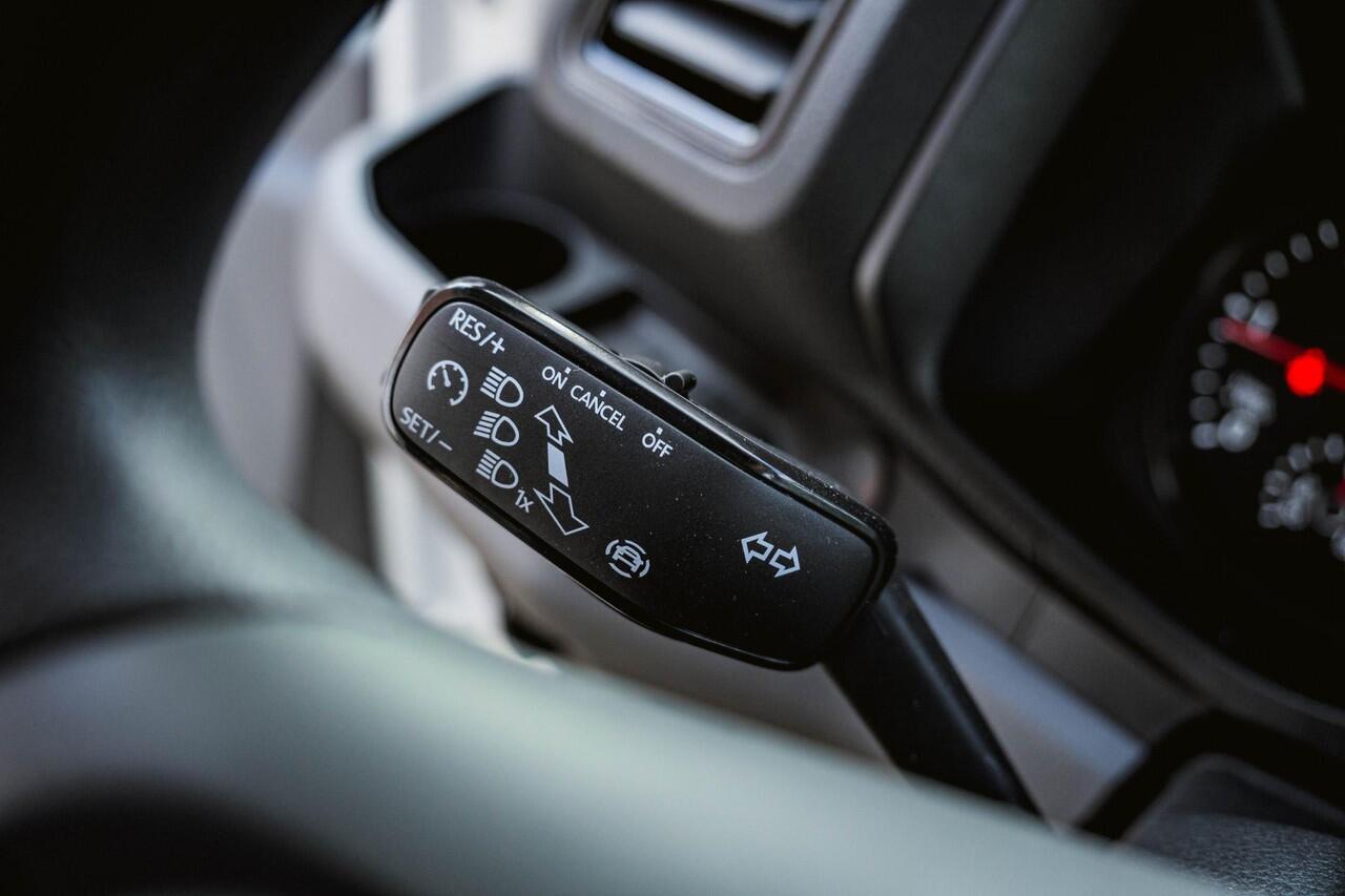 Volkswagen CRAFTER 2.0 TDI 140PK Automaat L4H3 PDC V+A | 3 zits. | Bluetooth | Cruise Controle |