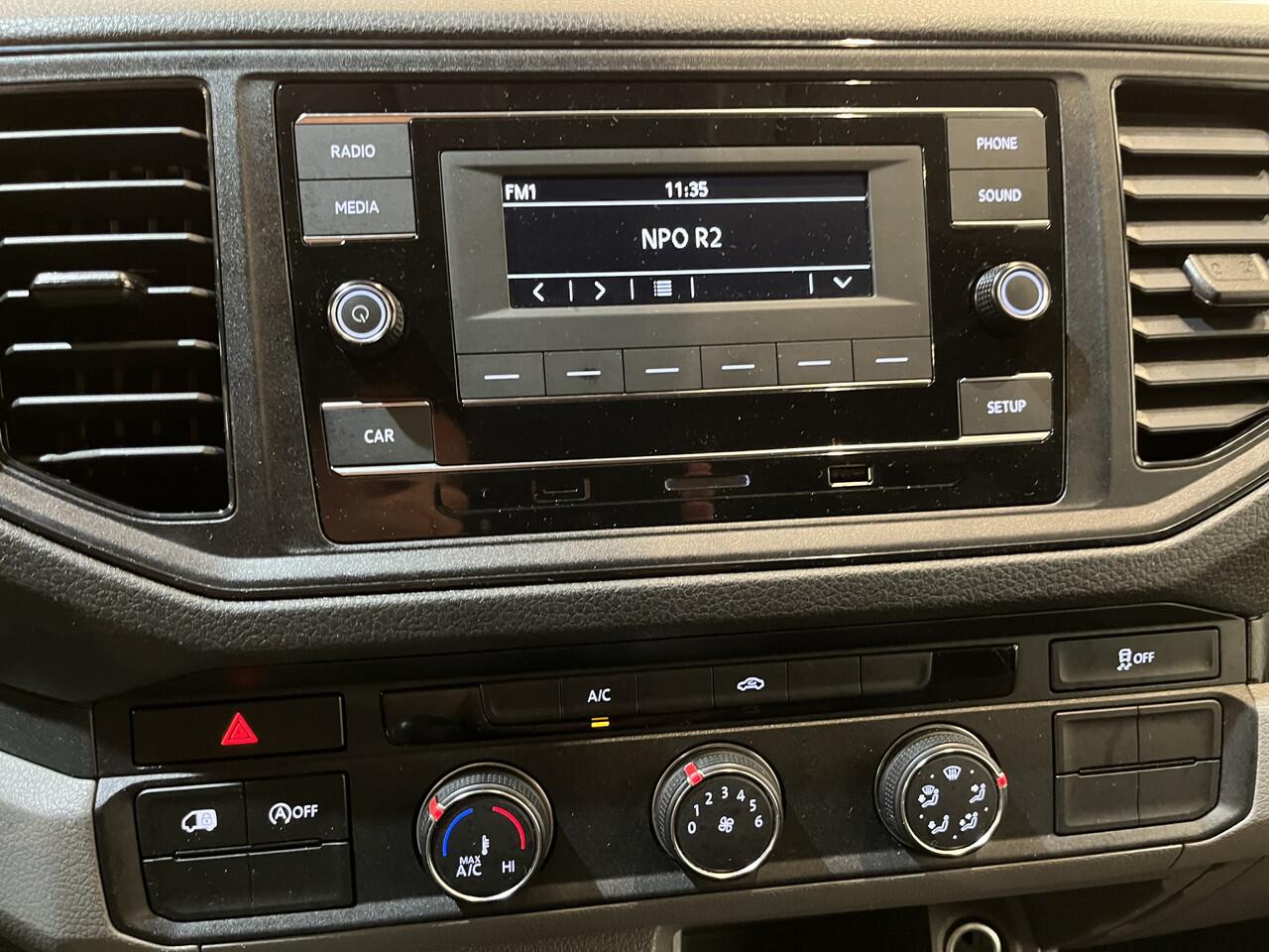 Volkswagen CRAFTER 2.0 TDI L3H3 / Euro 6 / Airco / Cruise Control / 3-Zits / 67.200 KM !!