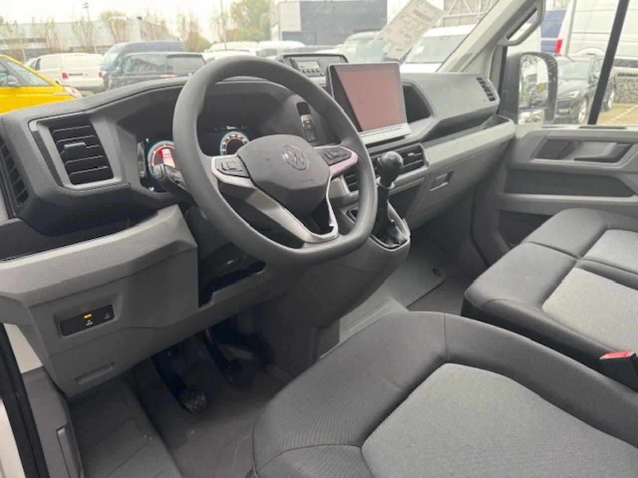 Volkswagen CRAFTER 50 (3.5t teruggekeurd) 2.0 TDI 164 pk L4 DL DC RWD | PDC | Tachograaf | 7 zitplaatsen | Trekhaak