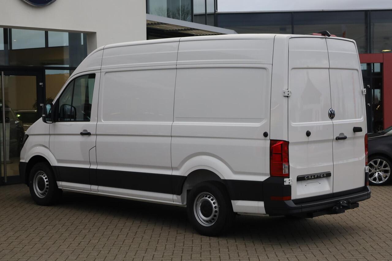 Volkswagen CRAFTER 30 2.0 TDI L3H3 Trendline 140PK / 103kW, BPM vrij, achteruitrijcamera, navigatie- en multimediapakket, achterdeuren met vergrote openingshoek, cruise control, LED-laadruimteverlichting, middelhoog dak (h3), stoelbekleding stof robuust "marathon", parkeers
