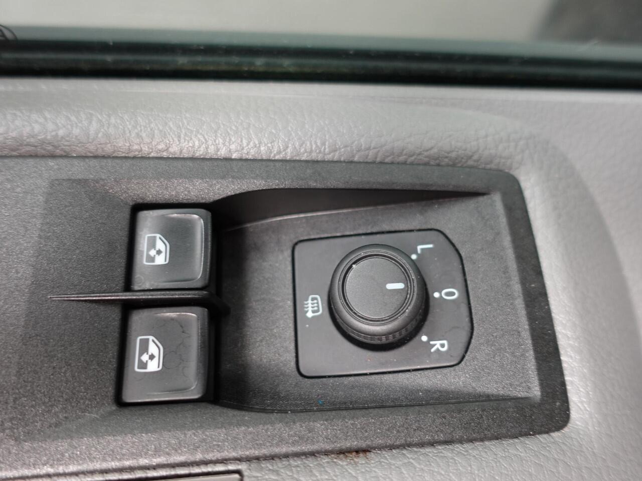 Volkswagen CRAFTER 177pk Automaat L3H3 L2H2 Highline Airco App-connect ACC Camera Trekhaak