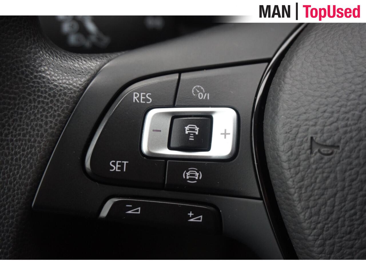 Volkswagen CRAFTER 35 2.0 TDI L4H3 Highline / Trekhaak / 3000KG Trekgewicht / 177 PK / Navigatie / Adaptieve Cruise Control / Apple Carplay / Stoelverwarming