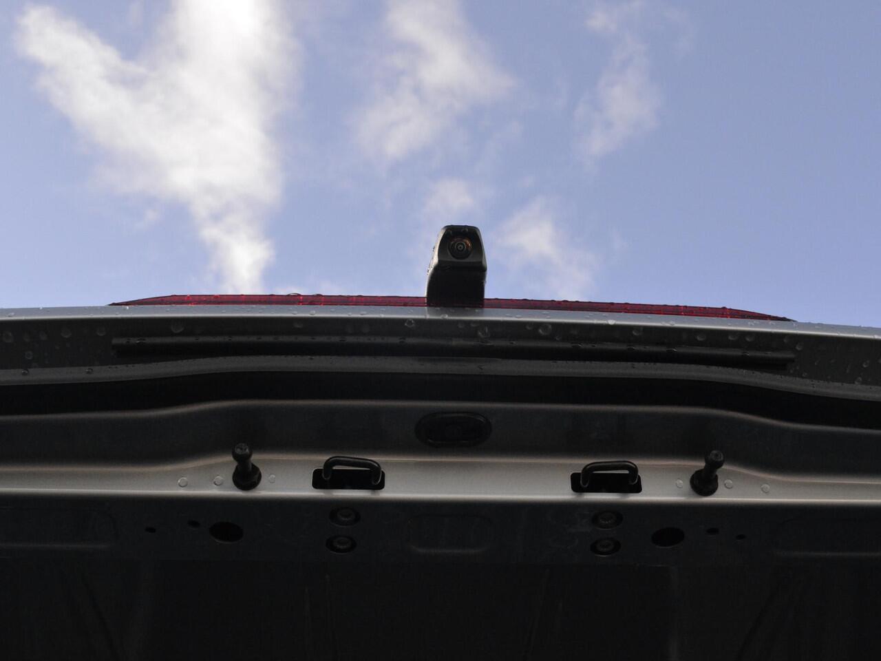 Volkswagen CRAFTER Bedrijfswagens 35 Trendline 2.0 TDI 140pk L3H3 · Tussenschot · Trekhaak · Alarm · P-Sensoren · Cruise Control · Camera · Apple/Android Car Play · Garantie t/m 22-12-2028 of 120.000km