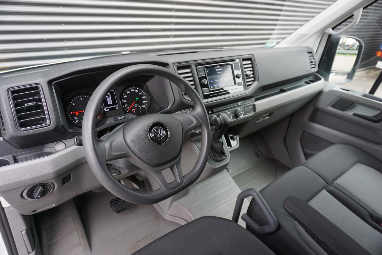 Volkswagen CRAFTER 35 163PK Automaat RWD L3H3/L2H2 Apple Carplay 3,5T Trekhaak Camera Clima Stoelverwarming