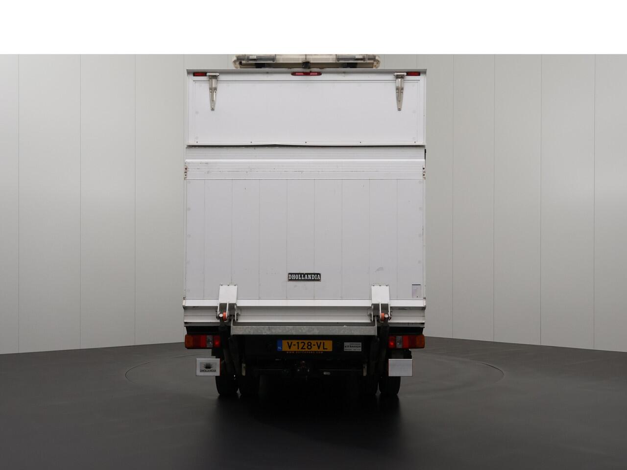 Volkswagen CRAFTER 2.0TDI 177PK Bakwagen+Laadklep | Dubbellucht | 3500Kg Trekhaak | Navigatie | Camera | Zijdeur