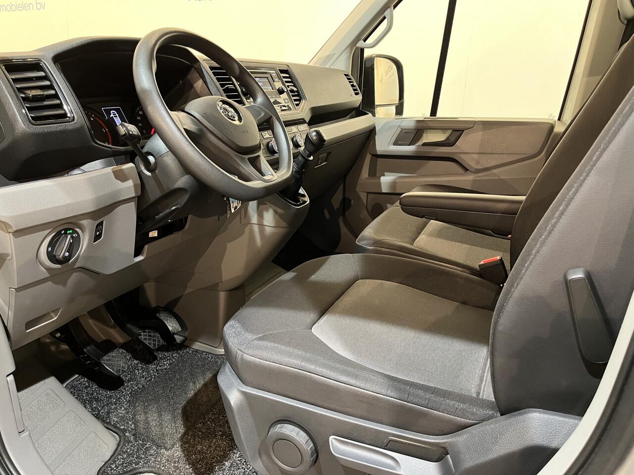 Volkswagen CRAFTER 2.0 TDI L3H3 / Euro 6 / Airco / Cruise Control / 3-Zits / 67.200 KM !!