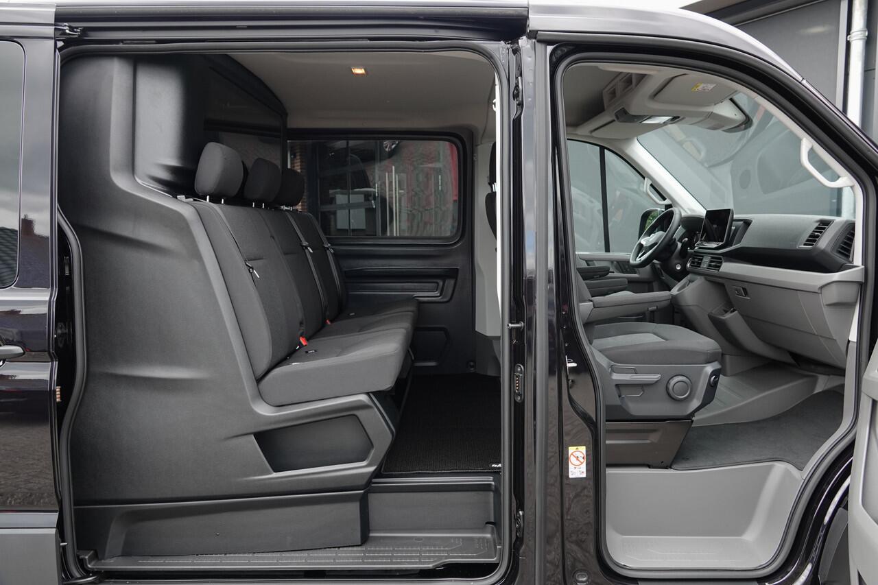 Volkswagen CRAFTER L3H2 | 177Pk Aut. | Dubbele Cabine | Nieuw Model | 10,4'' Navigatie | 19'' | Deep Black