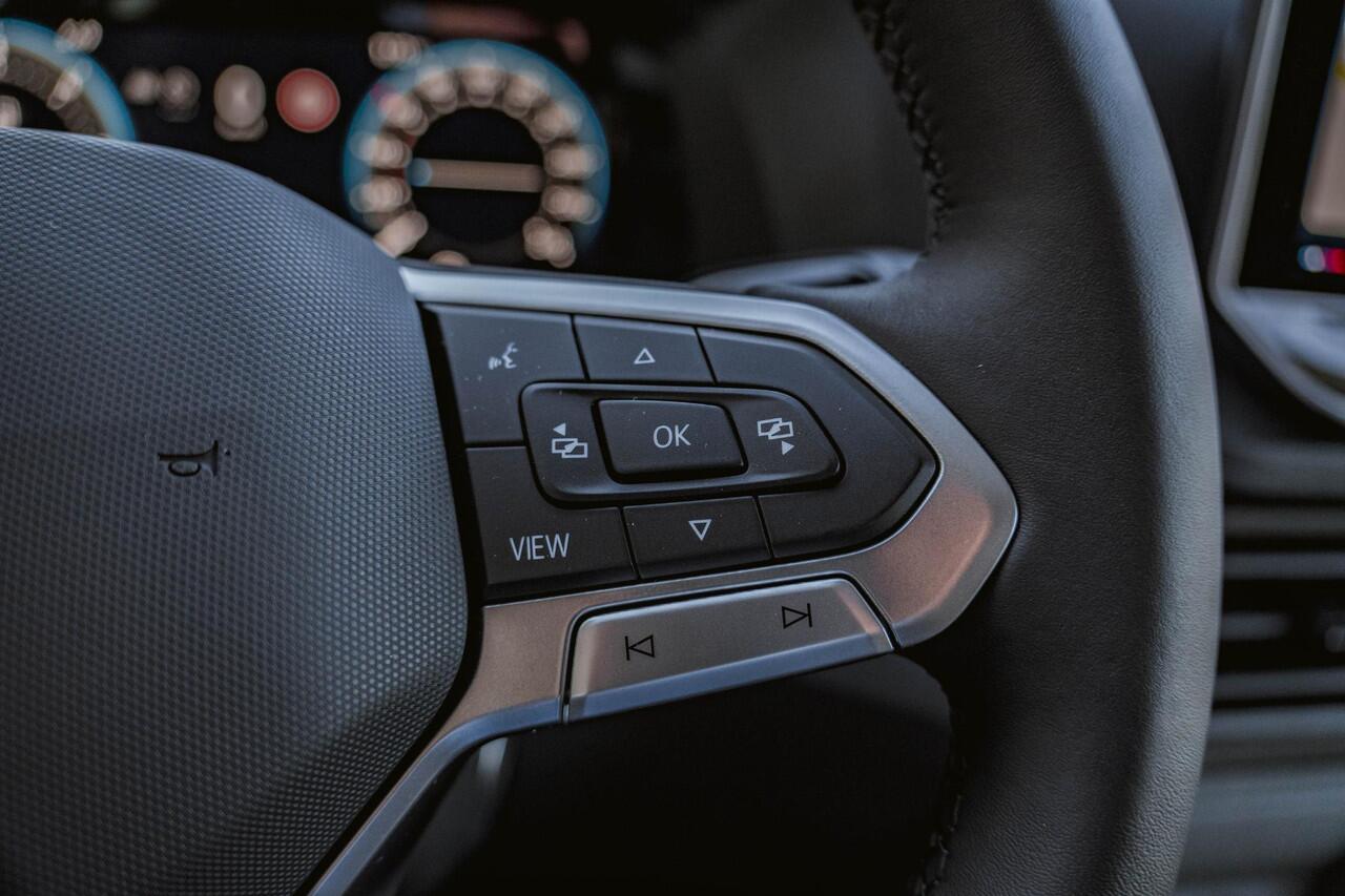 Volkswagen CRAFTER 2.0 TDI 140PK Automaat L3H3 Comfortline 2x LED | NAVI | Camera | Trekhaak | Airco |