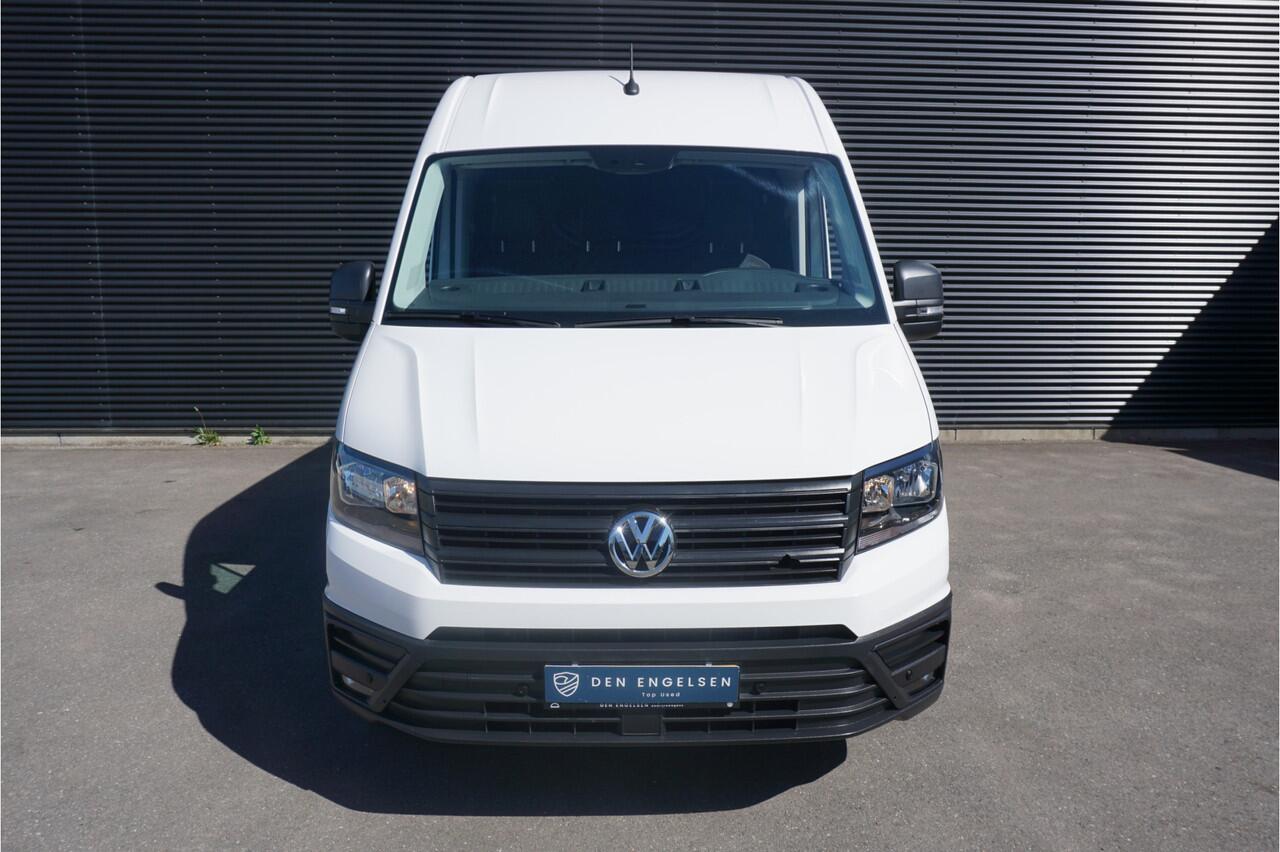 Volkswagen CRAFTER 140PK Automaat L3H3/L2H2 Apple Carplay Camera Trekhaak Sidebars Cruise control Voorruitverwarming