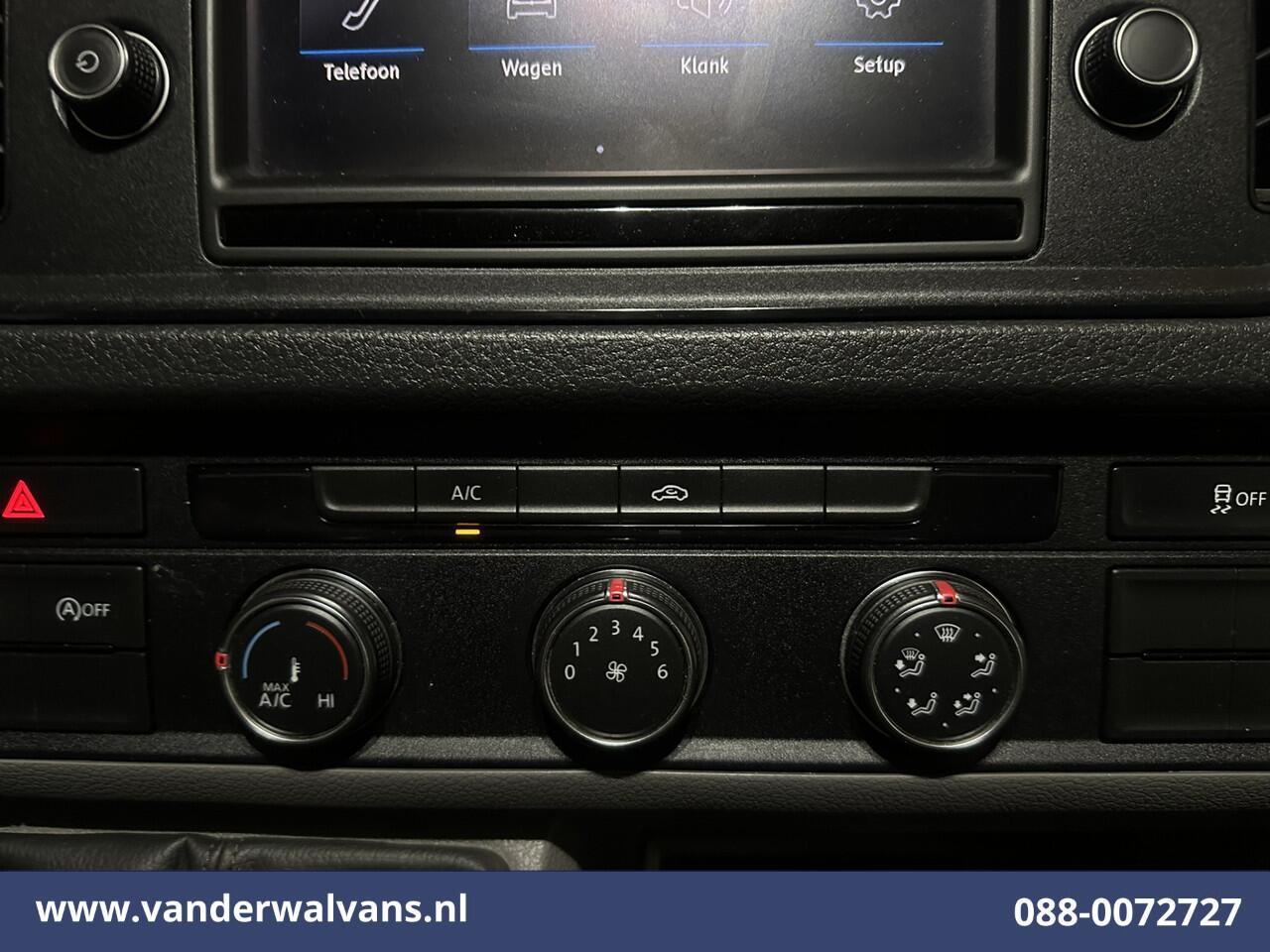 Volkswagen CRAFTER 2.0 TDI 140pk L3H3 (oude L2H2) Euro6 Airco | Camera | Cruisecontrol | Apple Carplay | bijrijdersbank android auto, chauffeursstoel, 3000kg trekvermogen