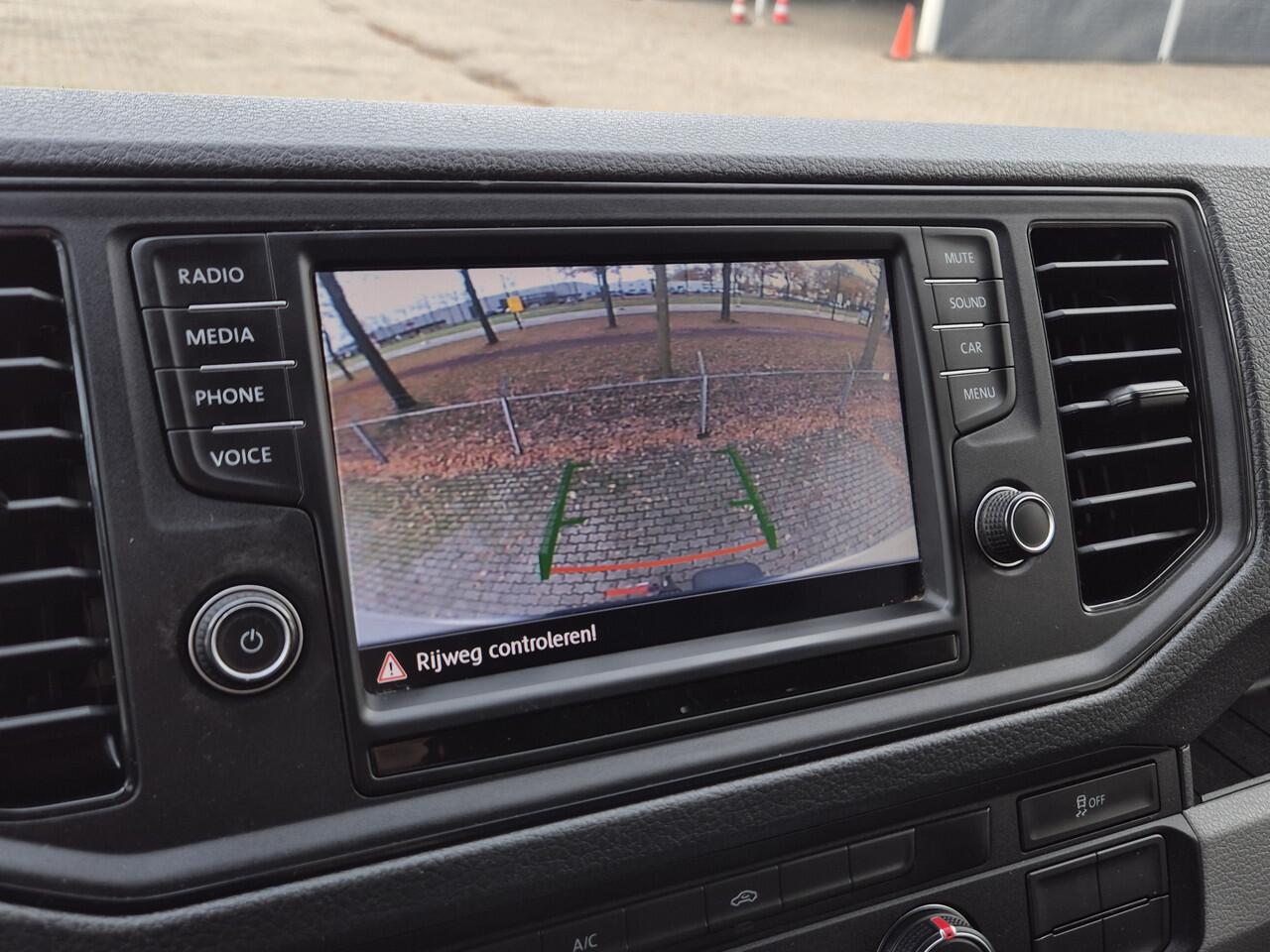 Volkswagen CRAFTER 35 2.0 TDI 140PK L3H2 | CRUISE | SMARTLINK | TREKHAAK |