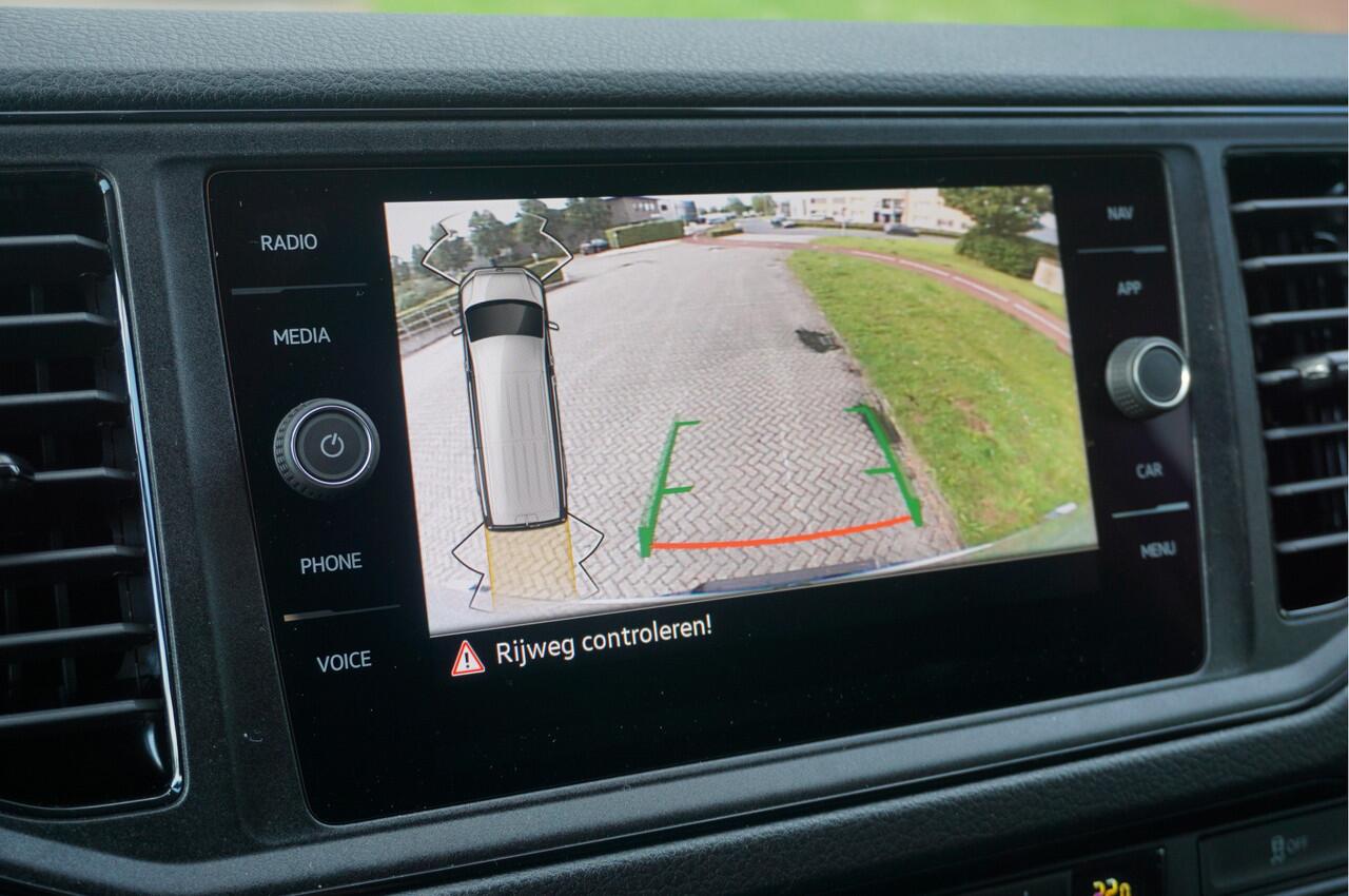 Volkswagen CRAFTER 35 177PK L3H3 AUT BPM VRIJ!! Navi, Cam, Adap. Cruise, LED!! NR. 220