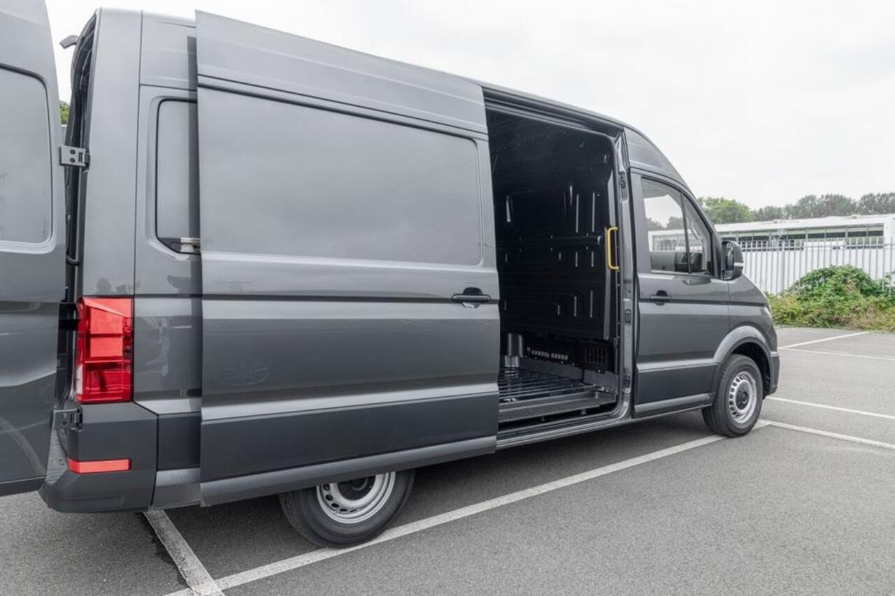 Volkswagen CRAFTER GP L3H3 2.0 TDI 140pk 3.5T Trendline / Direct leverbaar / BPM-vrij