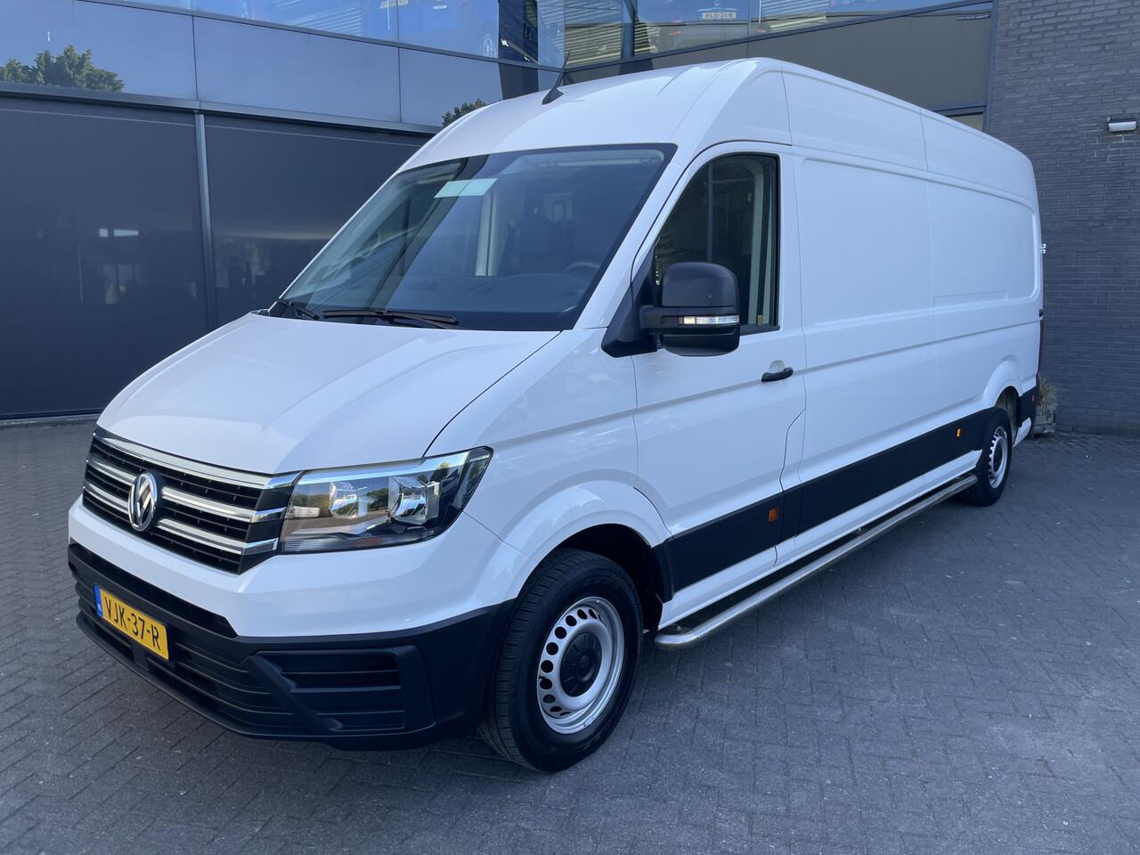 Volkswagen CRAFTER 35 2.0 TDI L4H3 Highline Airco - parkeersensoren achter - cruise control - zijschuifdeur rechts - tussenschot volledig - Ideaal voor camper