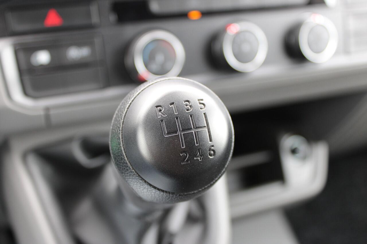 Volkswagen CRAFTER 35 2.0 TDI 140PK L4 H3 |TREKHAAK|ERGOCOMFORT|CAMERA|CARPLAY|