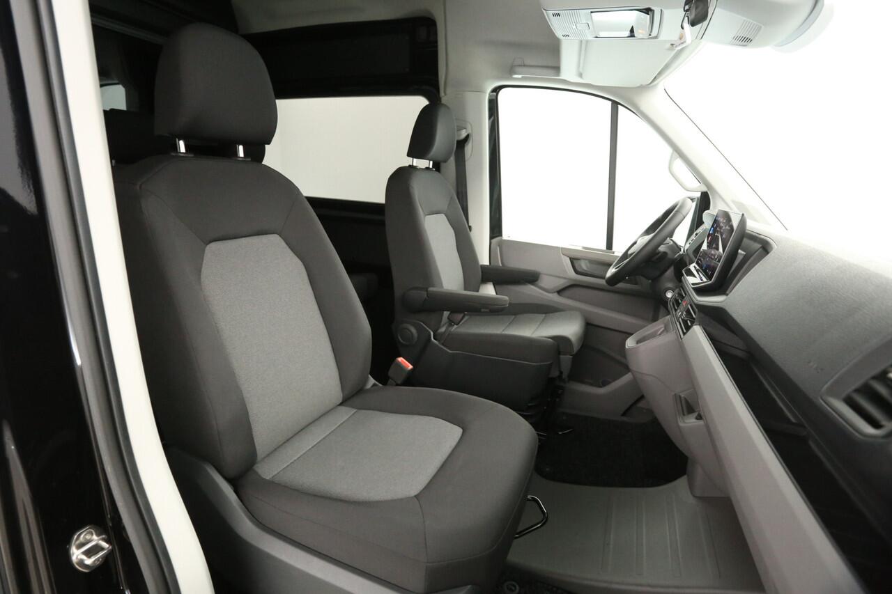 Volkswagen CRAFTER 2.0 TDI DSG HIGHLINE EXCLUSIVE L3H3 | Euro6 | DC | FACELIFT MODEL | BPM VRIJ | Virtual | 2xSchuifdeur | 3000KG Trekgew. | Trekh. | Adap. Cruise | Clima | Carplay | Camera |