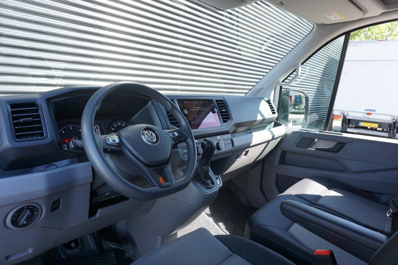 Volkswagen CRAFTER 140PK Automaat L3H3/L2H2 Apple Carplay Camera Trekhaak Sidebars Cruise control Voorruitverwarming