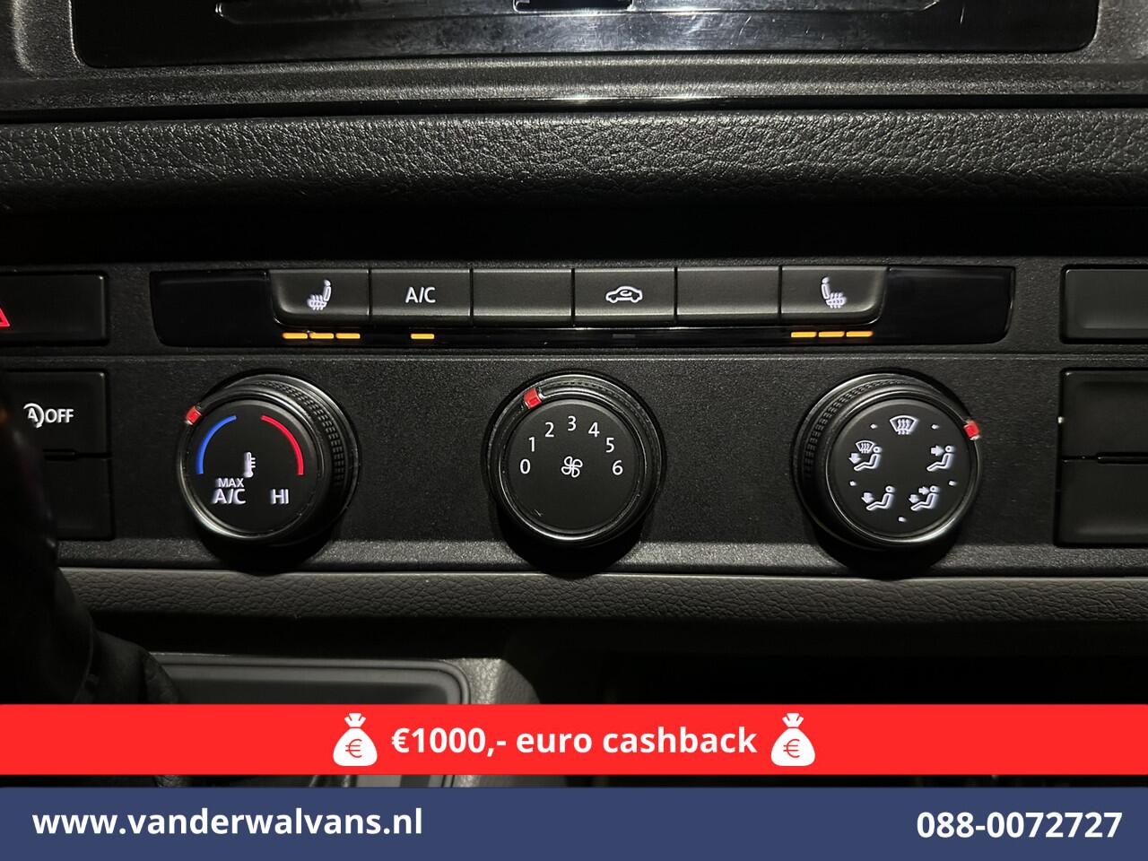 Volkswagen CRAFTER 2.0 TDI 140 pk Automaat L4H3 L3H2 Euro6 Airco | Camera | Apple Carplay Android Auto, Chauffeursstoel, Stoelverwarming, 3000kg Trekhaak