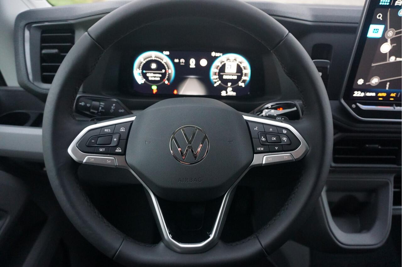 Volkswagen CRAFTER 35 177PK L3H2 AUT Facelift BPM VRIJ!! 13" Navi, Cam, Gev. Stoel, Alarm, LED!! NR. 342