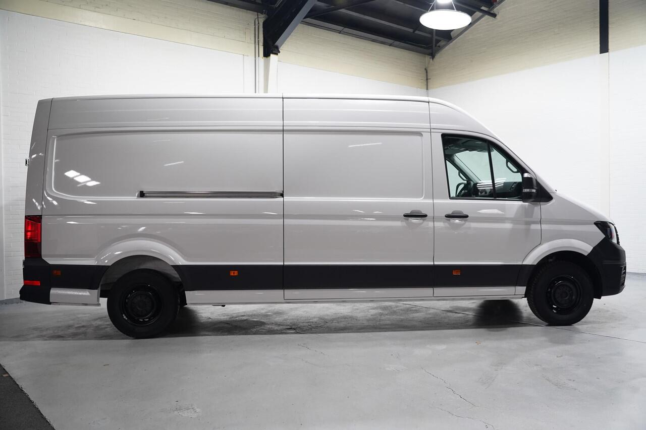 Volkswagen CRAFTER 2.0 TDI 140 pk L4H3 DSG Aut. Navi Cruise Control, PDC V+A, Houten Laadvloer, 3-Zits, Nieuw