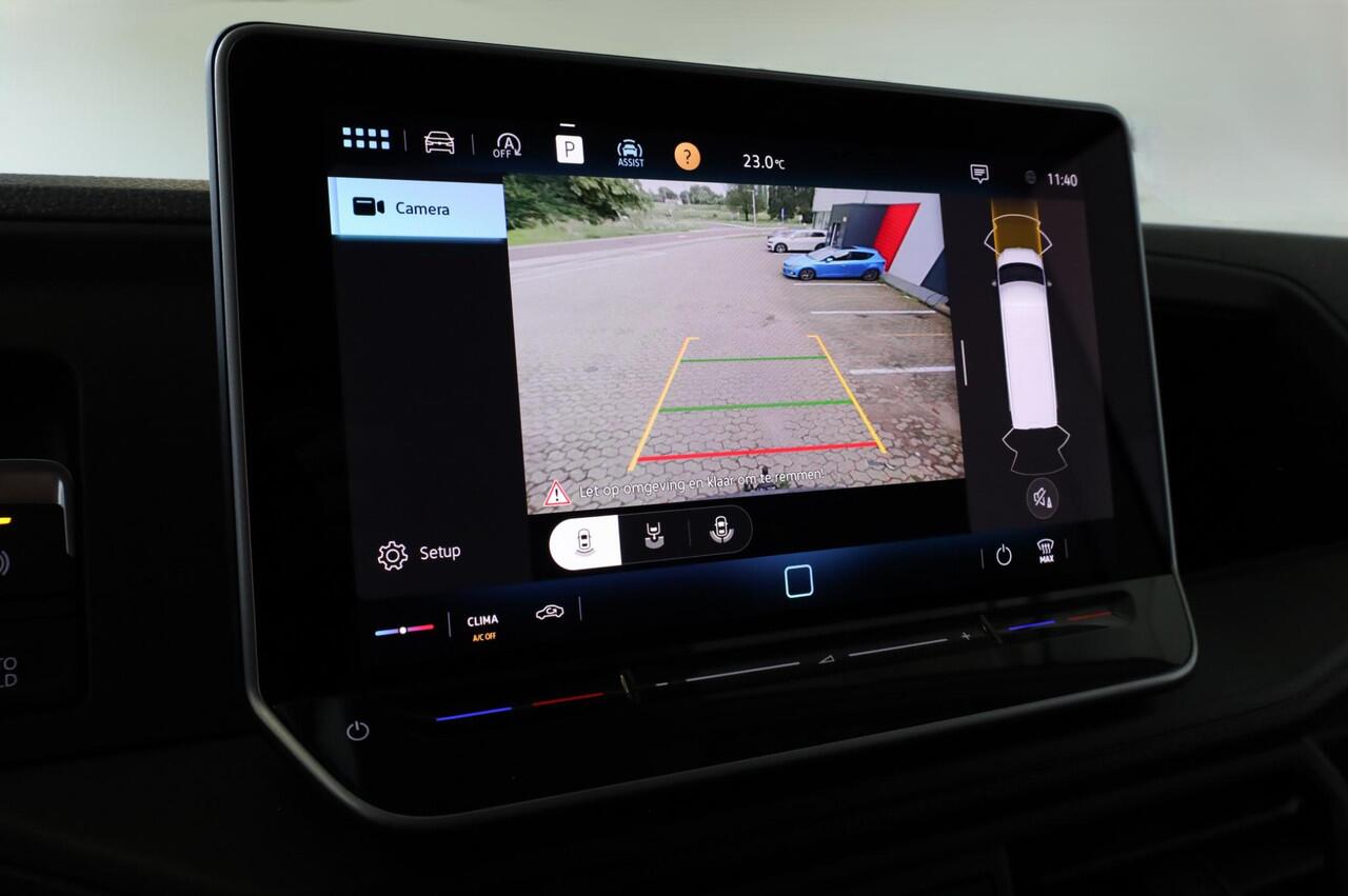 Volkswagen CRAFTER Trendline L3H3 140pk GVW 3.5T BPM vrij | Achteruitrijcamera | Keyless Start | Digital Cockpit | Trekhaak | Cruise Control | In hoogte verstelbare bestuurdersstoel | Verkeersbord detectie | Climatic | Multifunctioneel lederen stuurwiel | Zijschuifdeur rech