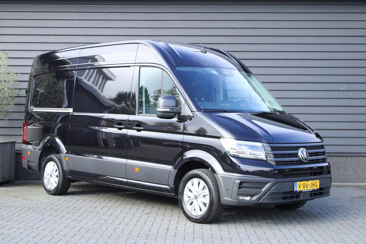 Volkswagen CRAFTER 30 2.0 TDI 140pk DSG L3H3 Exclusive BPM vrij! Betimmering Trekhaak Camera Led Virtual Cockpit Navigatie