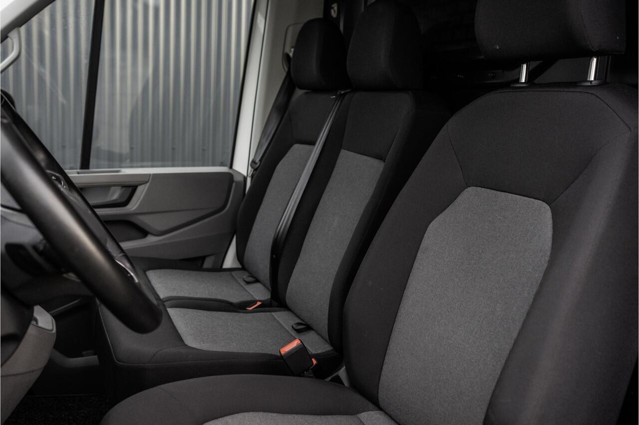 Volkswagen CRAFTER 35 2.0 TDI L4H3 | 177PK | Automaat | NW Interieur | Navi | Camera | Carplay