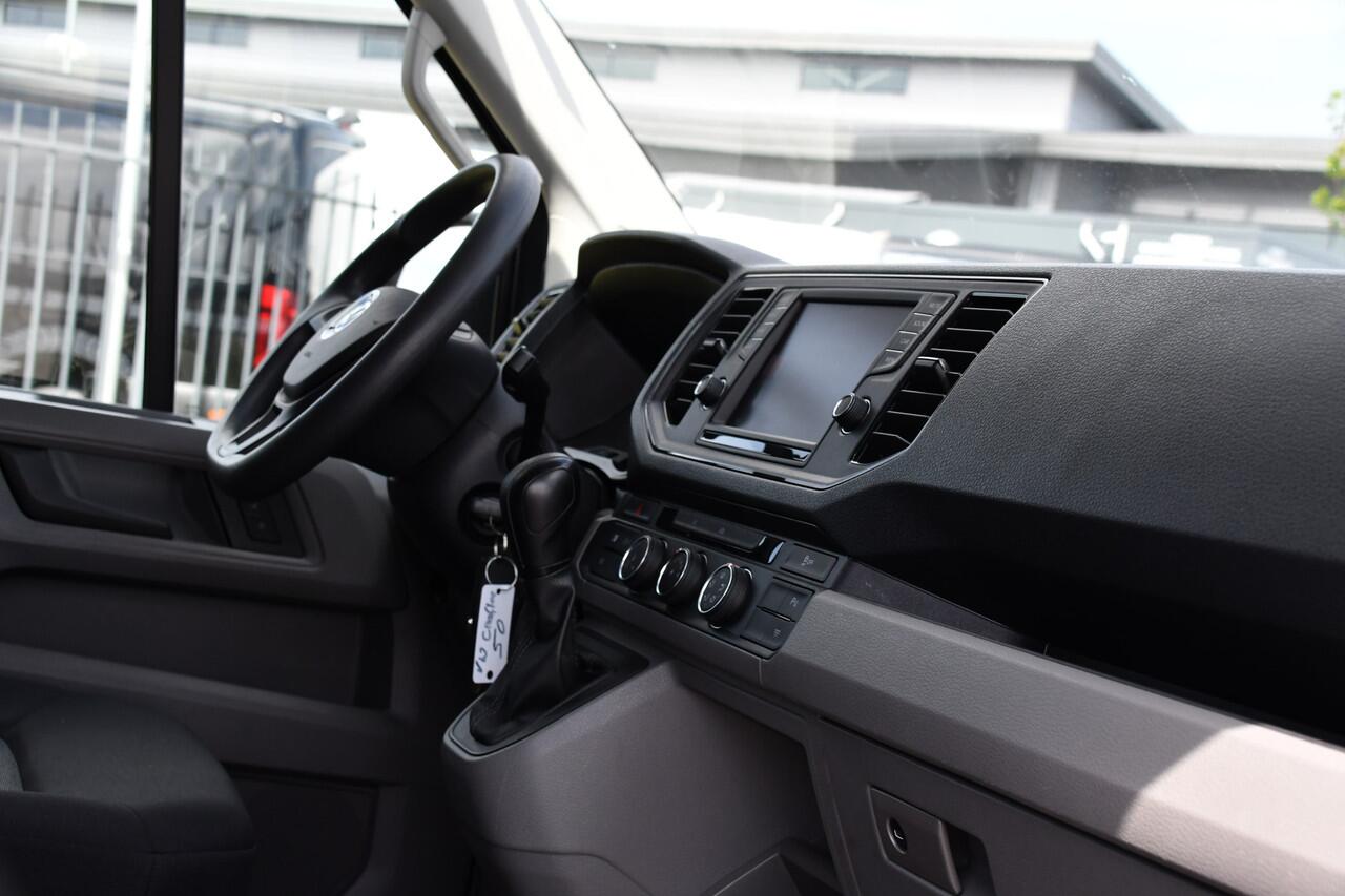 Volkswagen CRAFTER 35 2.0 TDI L3H3 Highline Camera, Carplay, LED, 140pk, Automaat, Voorruit verwarming, Uniek!