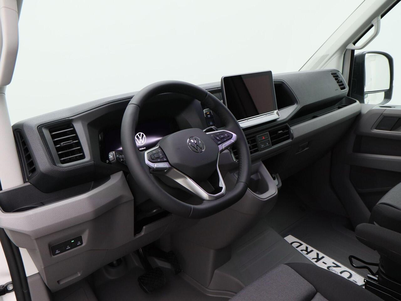 Volkswagen CRAFTER 35 2.0 TDI 176PK L3H3 Highline | V-02-KRD | Automaat | Cruise control | Trekhaak | Voorstoelen verwarmd |