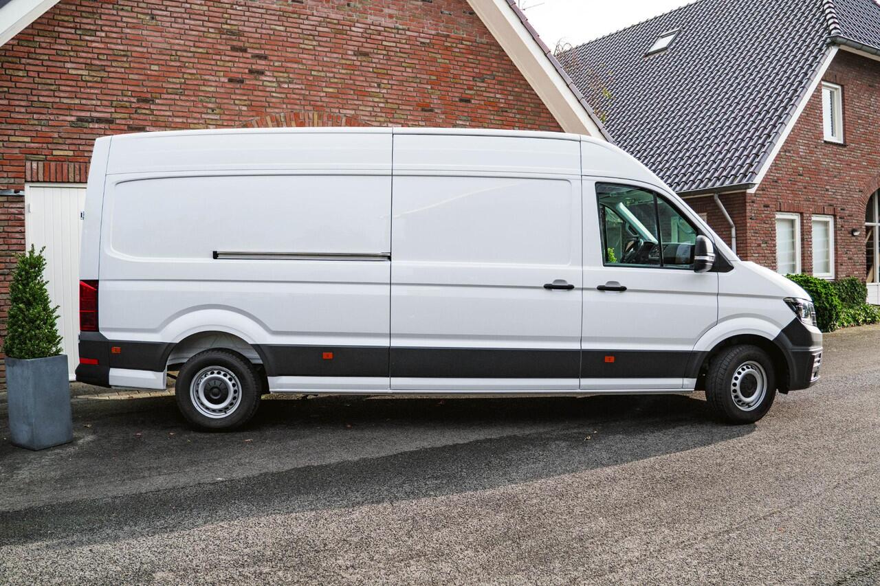 Volkswagen CRAFTER 2.0 TDI L4H3 140PK Trendline Cruise Control Airco Volkswagen Crafter 35 2.0 TDI EURO VI