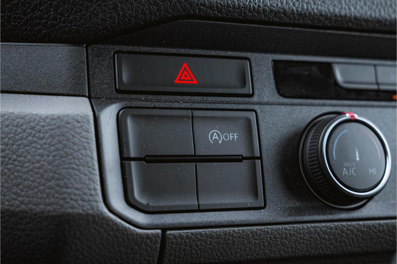 Volkswagen CRAFTER 35 2.0 TDI 177PK L4 Open laadbak Airco | Cruise control | 3-zits | LxBxH 430x203x40 cm |