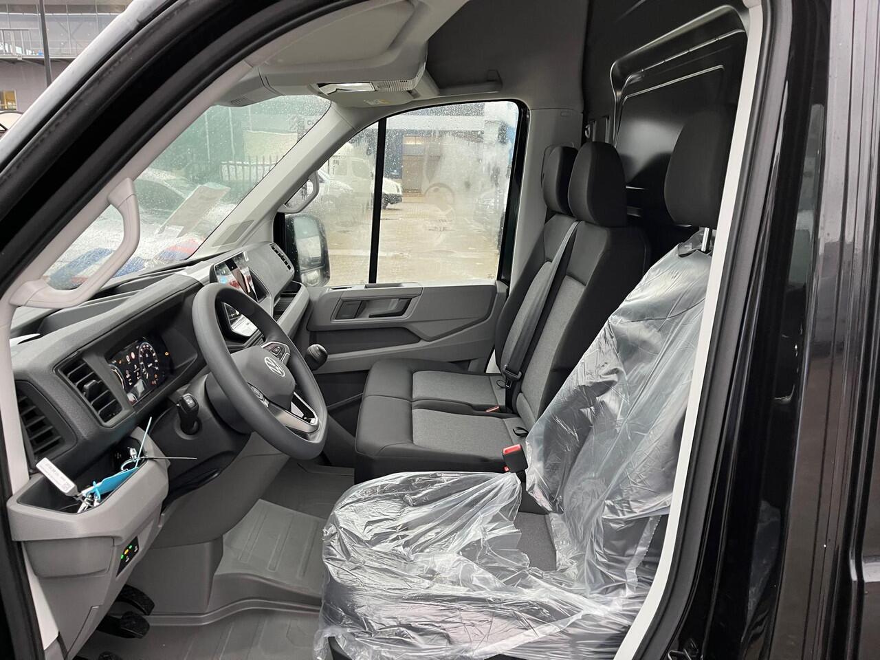 Volkswagen CRAFTER Bedrijfswagens Trendline 2.0 TDI L3H3 EU6 103 kW (140 pk) 103 kW | BPM Vrij | Achteruitrijcamera | Bijrijdersbank met opbergvak | Radio ready to discover met 10" touch- kleurendisplay |