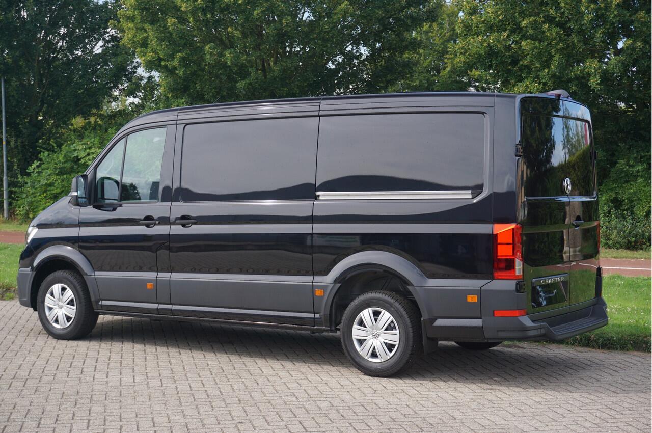 Volkswagen CRAFTER 35 177PK L3H2 AUT Facelift BPM VRIJ!! 13" Navi, Cam, Gev. Stoel, LED, 2x Schuifdeur!! NR. 826