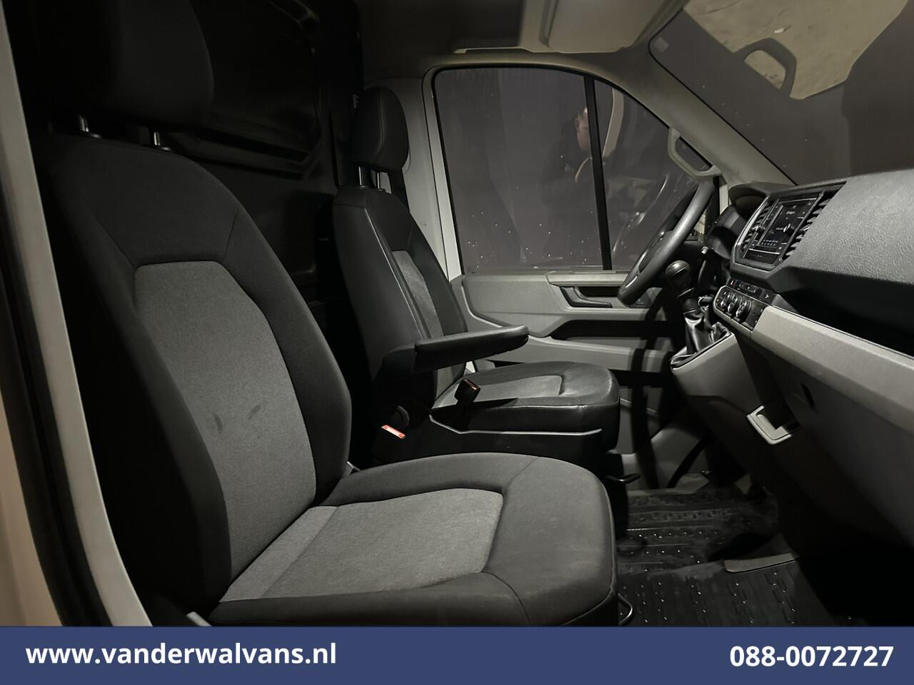 Volkswagen CRAFTER 2.0 TDI 141pk L3H3 L2H2 Euro6 Airco | Apple Carplay | Android Auto | Camera | Stoelverwarming Parkeersensoren