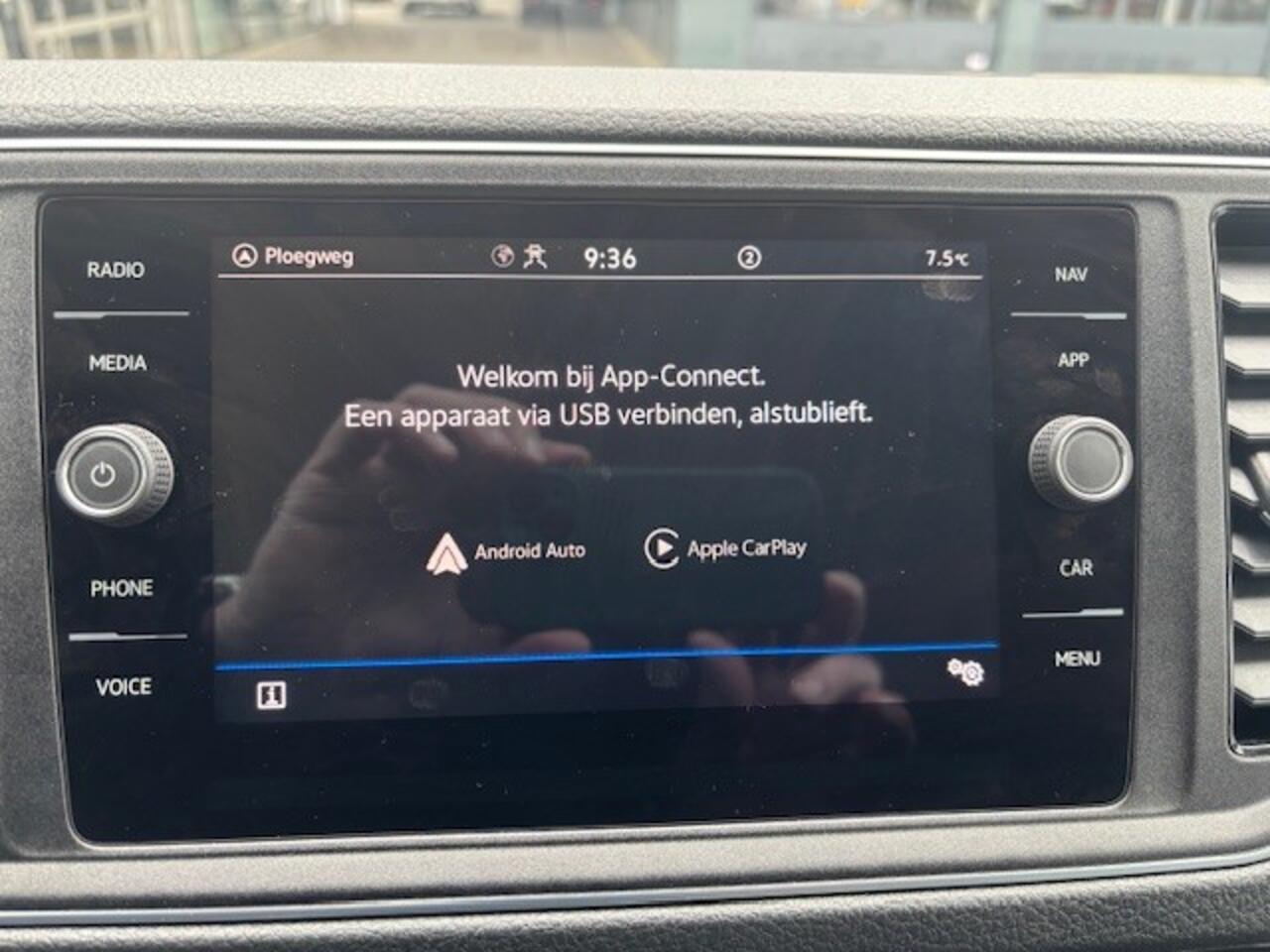 Volkswagen CRAFTER L3H3 2.0 TDI 140pk 3.5T Exclusive-Edition /BPM-vrij