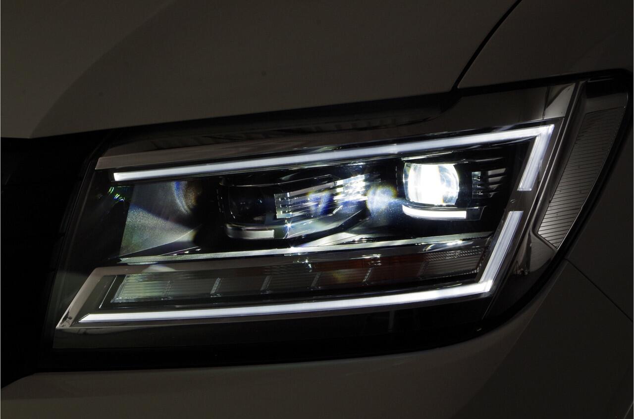 Volkswagen CRAFTER 35t 2.0 TDI L3H2 > BPM vrij!\Camera/cruise control/Apple Carplay/Android Auto/parkeersensor voor en achter Lease ook mogelijk!