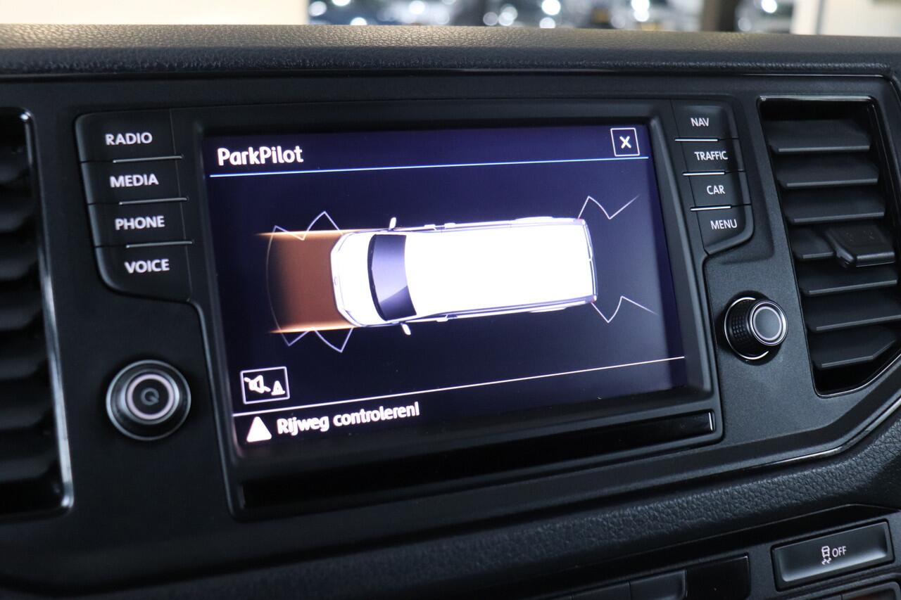 Volkswagen CRAFTER 2.0 TDI L3H3 EURO 6 - Airco - Navi - Cruise - ¤ 21.950,- Excl.